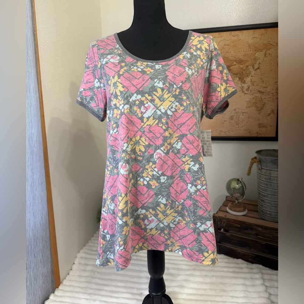 Lularoe Classic T tee shirt size large